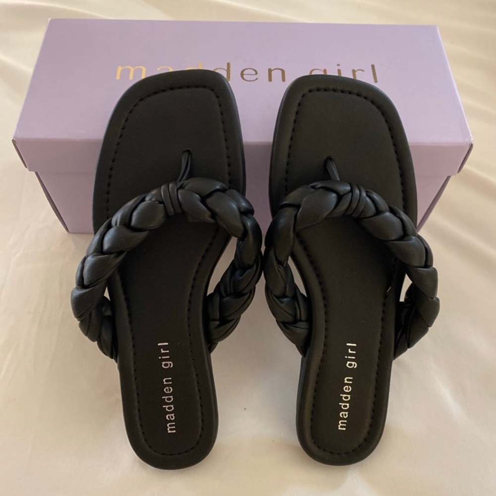 Madden girl sandals